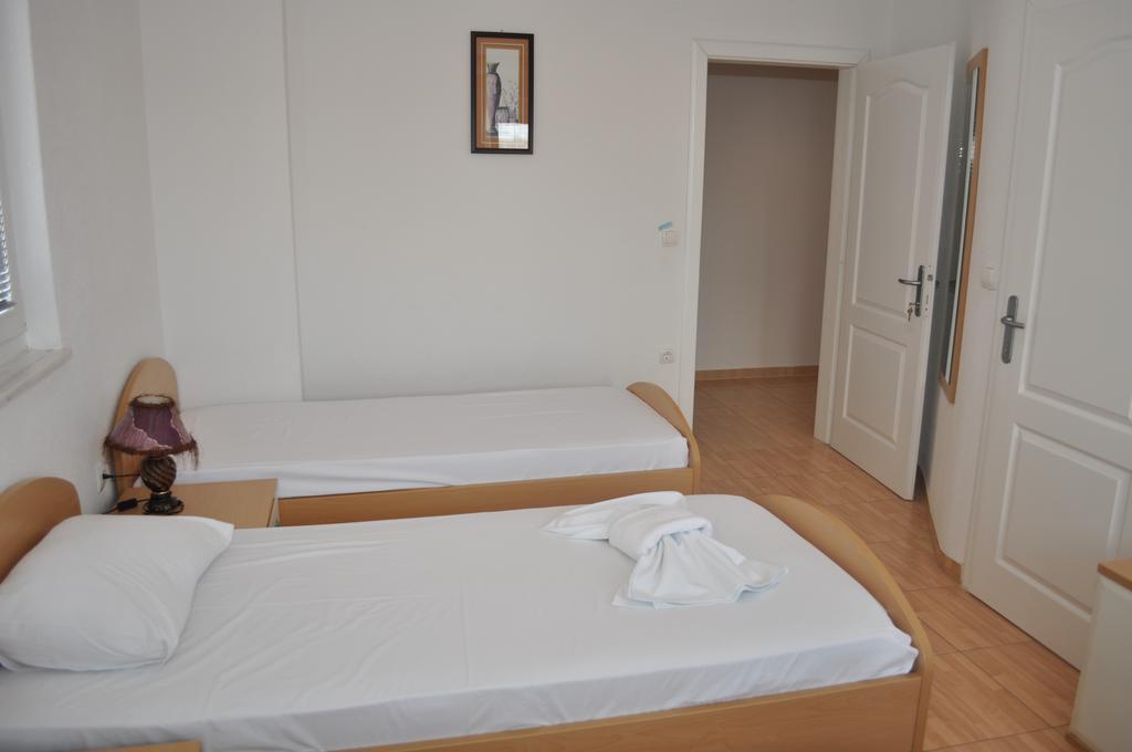 Guest House Miranda Ohrid Buitenkant foto